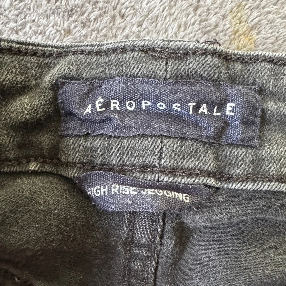 Aeropostale High Waisted Jeggings Womens 6 Reg‎ Grey Distressed